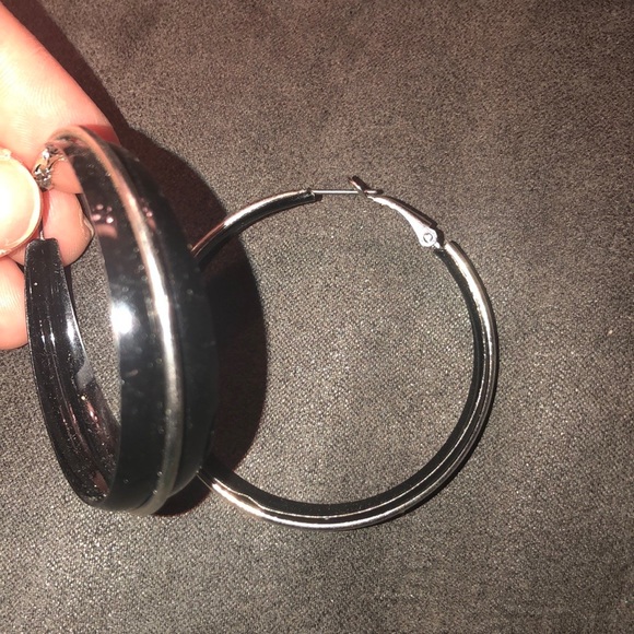 earrings - Picture 2 of 2